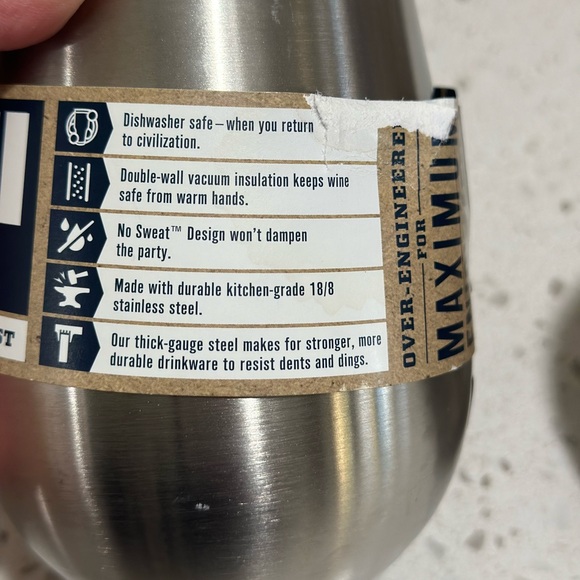 🌻 Set of 2 Yeti Rambler Wine Tumbler Cups 16oz - Picture 4 of 9